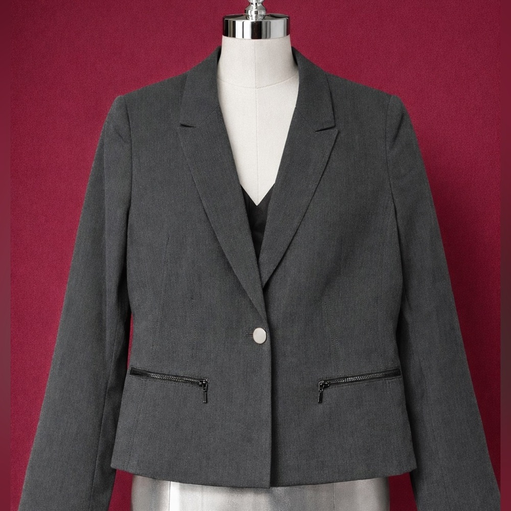 Marc New York Blazer
Size M
